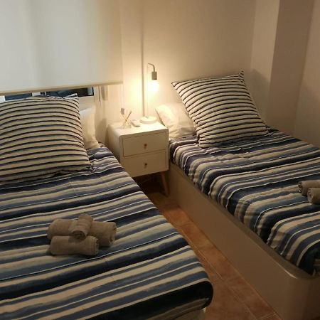 Holisplace- Lovely Apartment In Downtown Аліканте Екстер'єр фото