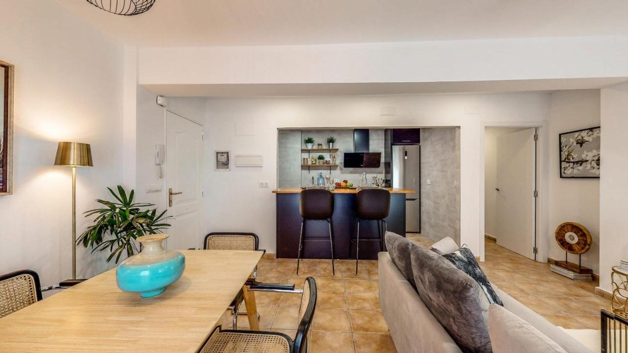 Holisplace- Lovely Apartment In Downtown Аліканте Екстер'єр фото
